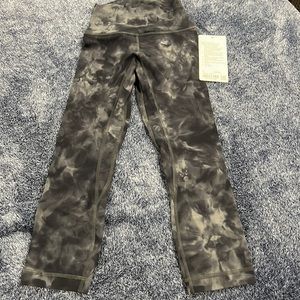 Lululemon Align HR Crop 21”